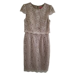 NWT Betsey Johnson Champagne Lace Overlay Dress 8 Short Sleeve Knee Length